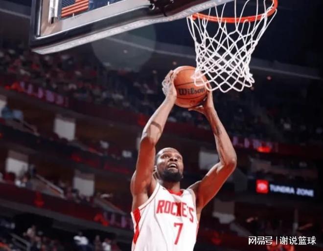 火箭延续连胜球迷仍不买账,两核心消耗过大,客队多名边缘人爆发